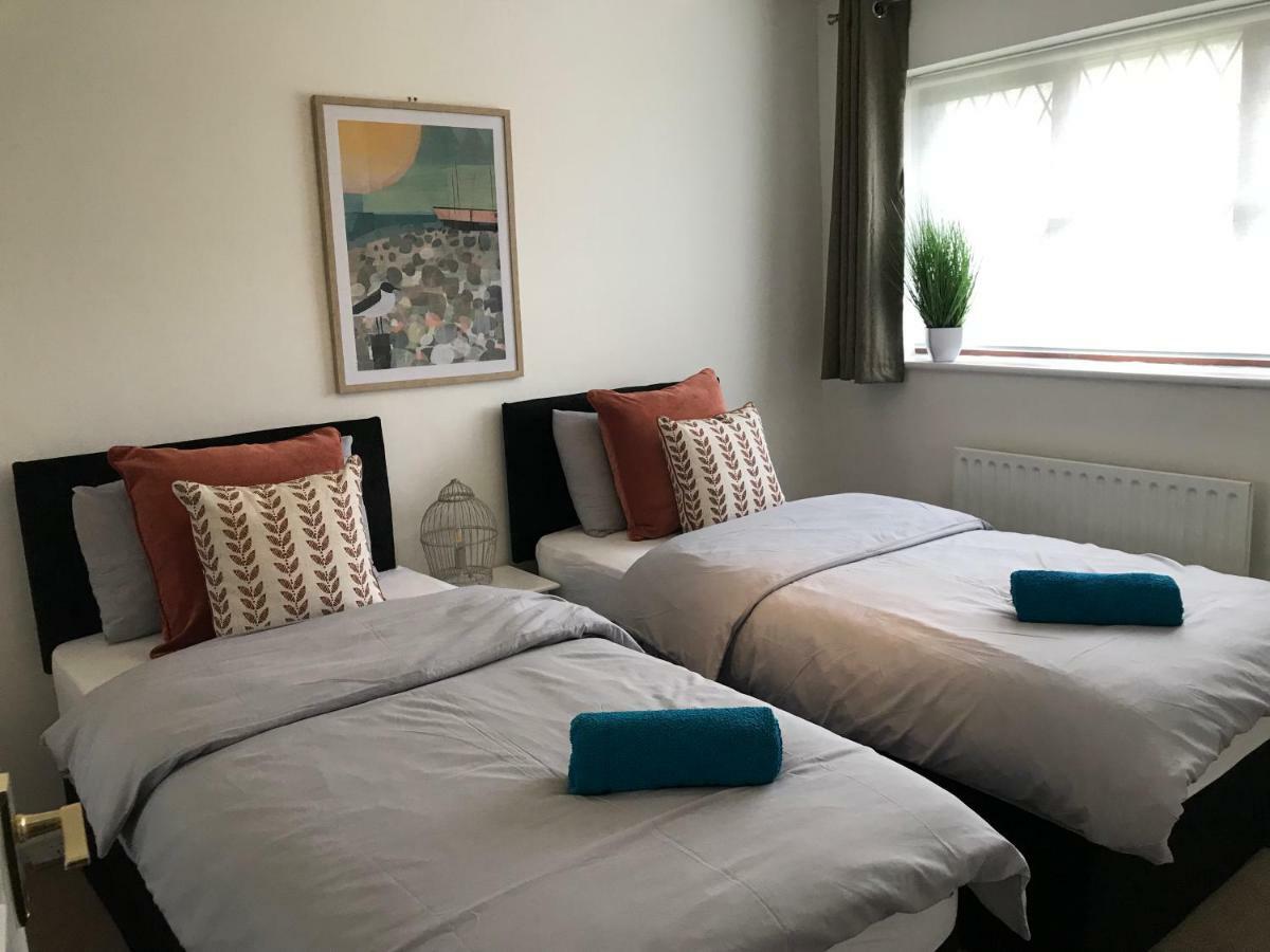 Swale Corner Villa Wellingborough Ngoại thất bức ảnh