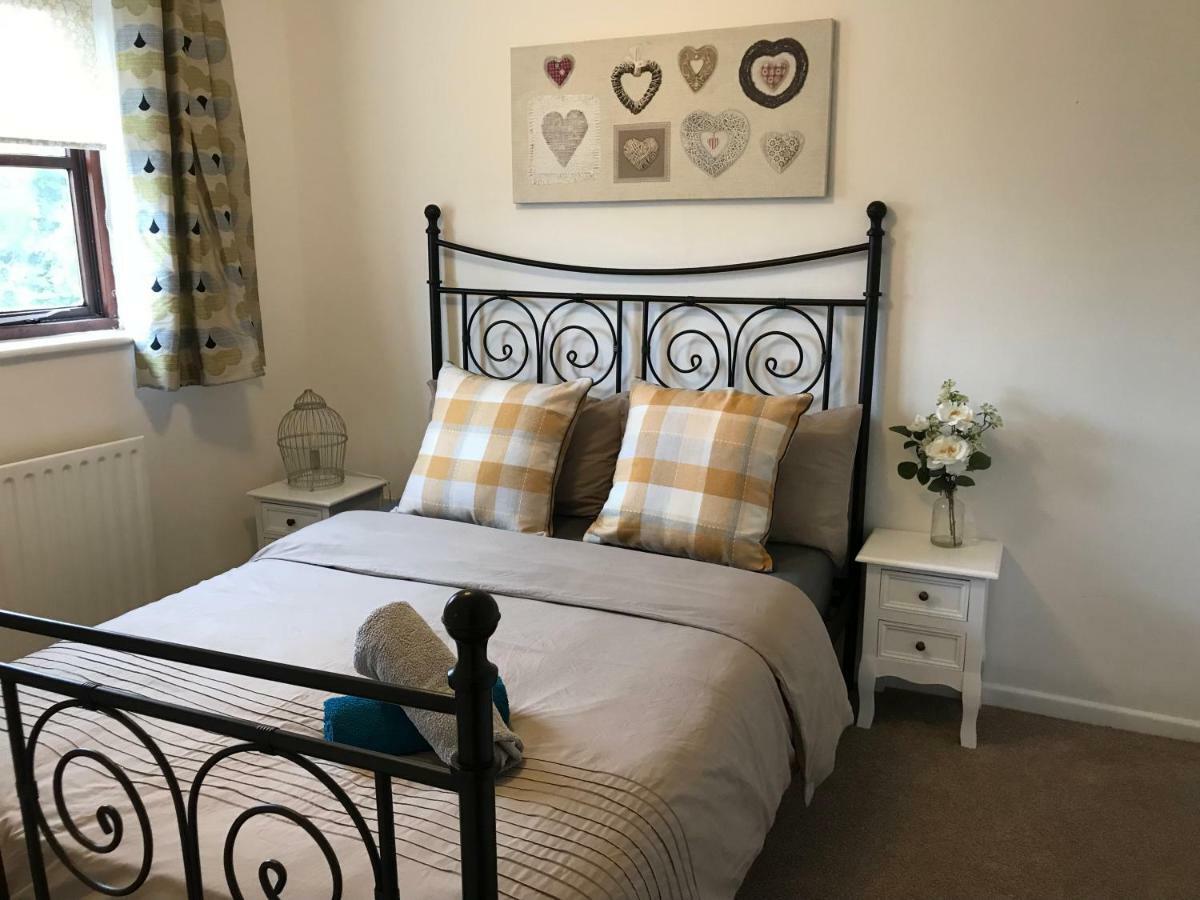 Swale Corner Villa Wellingborough Ngoại thất bức ảnh