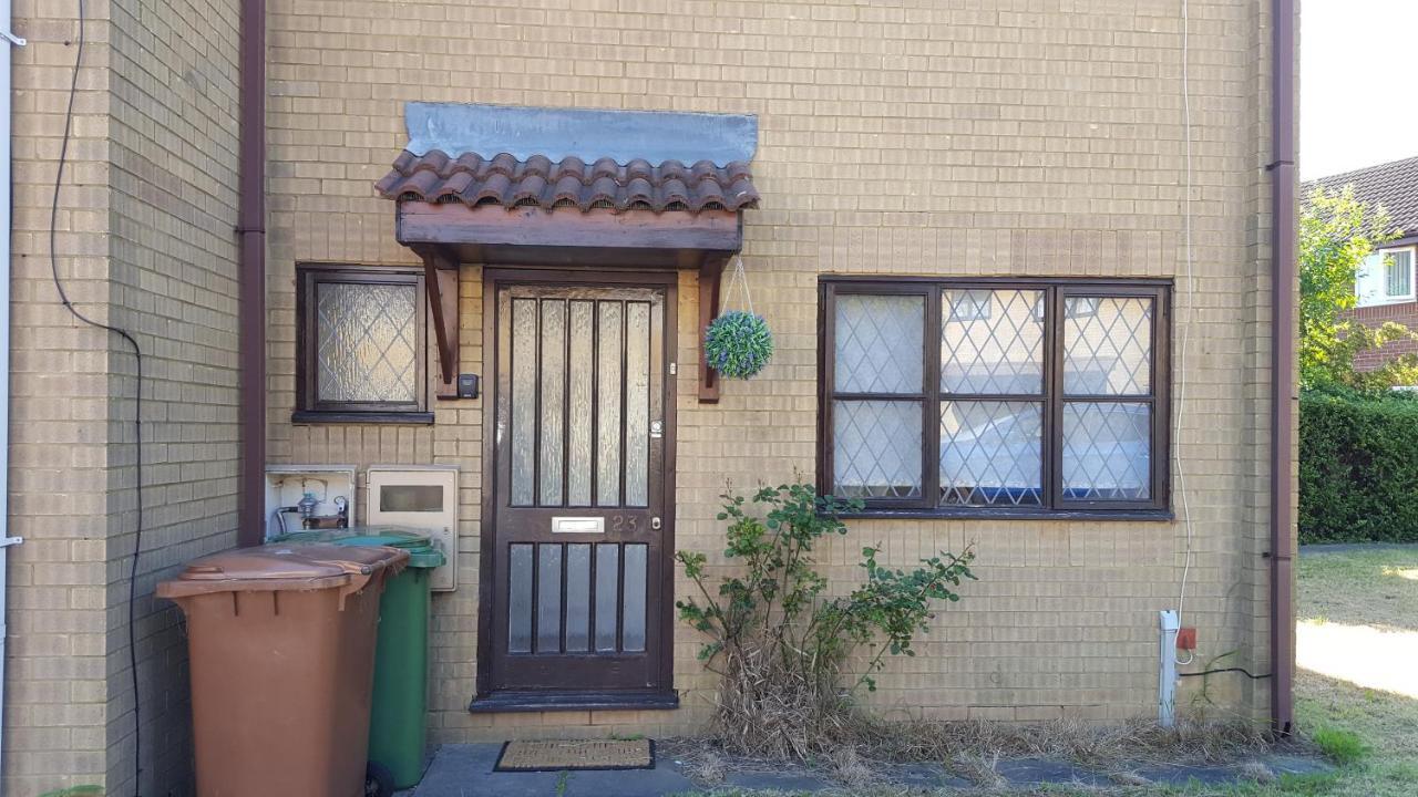 Swale Corner Villa Wellingborough Ngoại thất bức ảnh